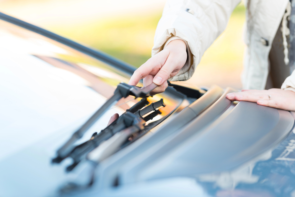 How to replace your windshield wipers