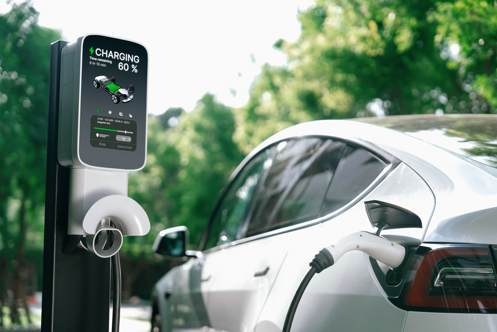 How car companies and the government are working together to expand EV charging infrastructure
